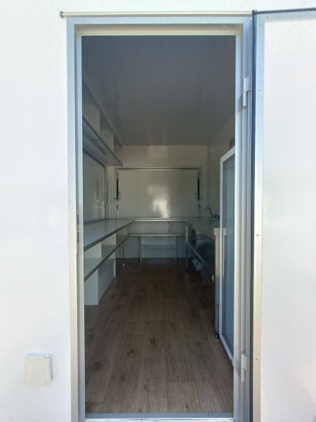 Verkaufsanhänger & Food Trailer „Basic 302023A“ kaufen – Ihr kompakter Partner für den Erfolg